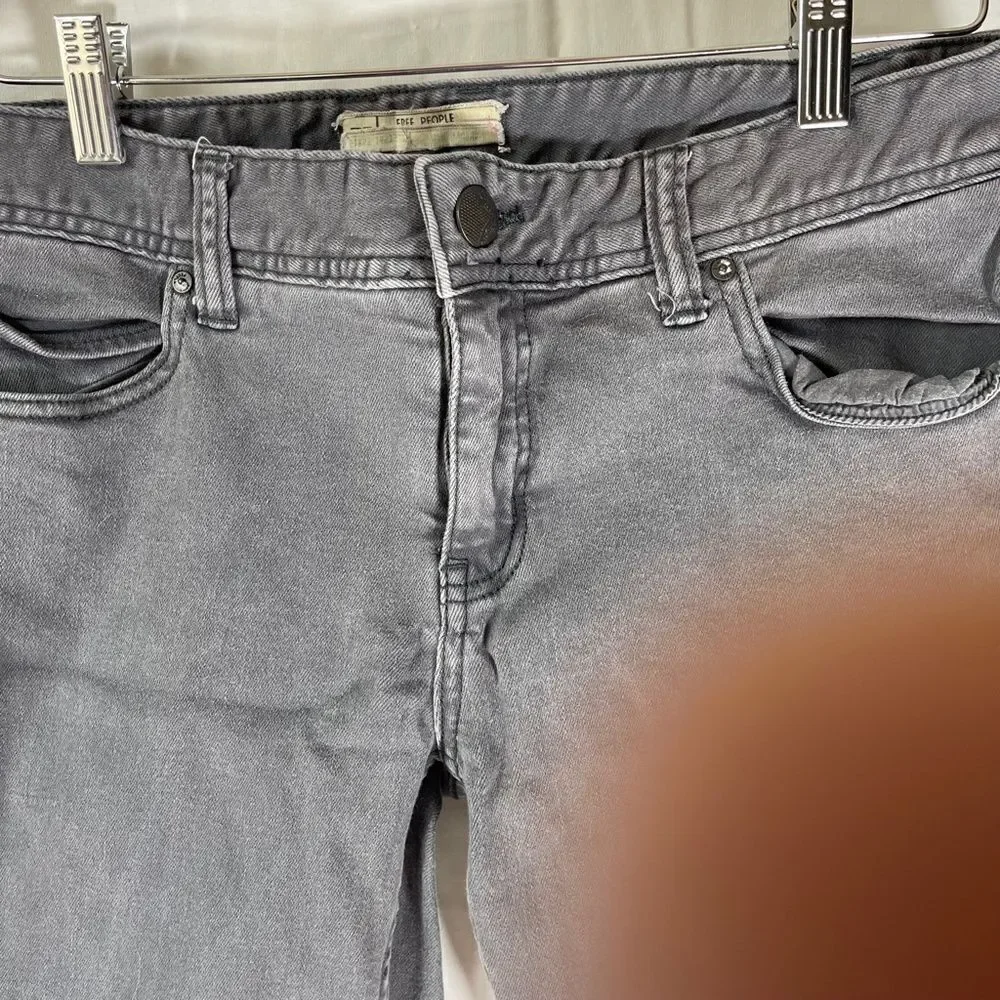 Free People Grey Raw Hem Busted Knee‎ Skinny Crop Jeans Sz 30